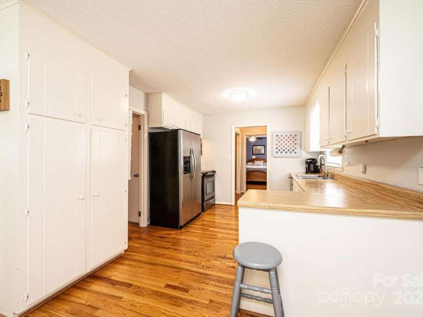 1276 Beechwood Drive, Newton, NC 28658.  MLS# CAR4260663, YatesRealty ID 14070. 
