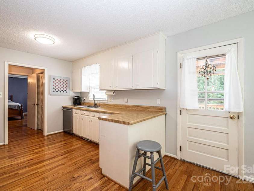 1276 Beechwood Drive, Newton, NC 28658.  MLS# CAR4260663, YatesRealty ID 14070. 