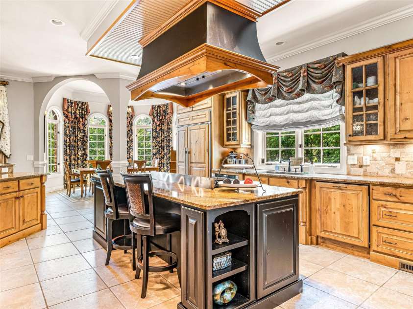 202 Emerald Lane, Maggie Valley, NC 28751.  MLS# CAR4047356, YatesRealty ID 14071. 