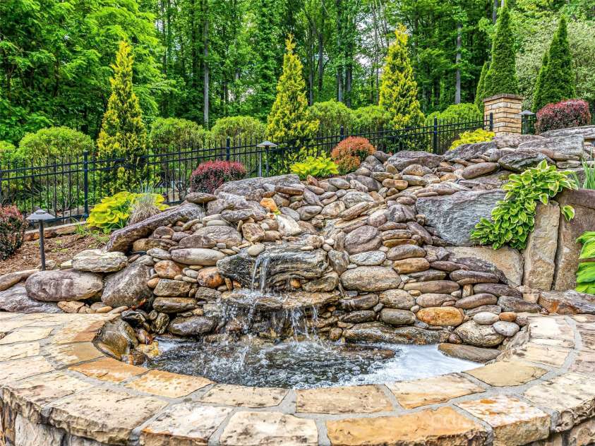 202 Emerald Lane, Maggie Valley, NC 28751.  MLS# CAR4047356, YatesRealty ID 14071. 