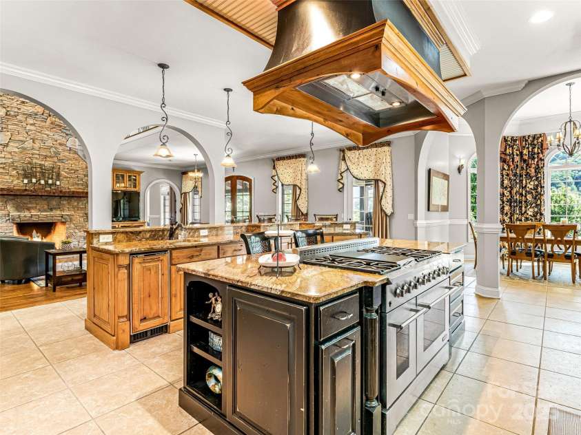 202 Emerald Lane, Maggie Valley, NC 28751.  MLS# CAR4047356, YatesRealty ID 14071. Gourmet kitchen.