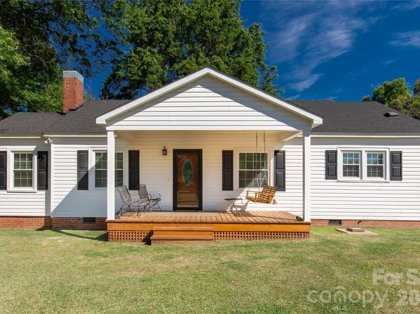 175 Bailey Road, Lancaster, SC 29720.  MLS# CAR4369121, YatesRealty ID 14073. 