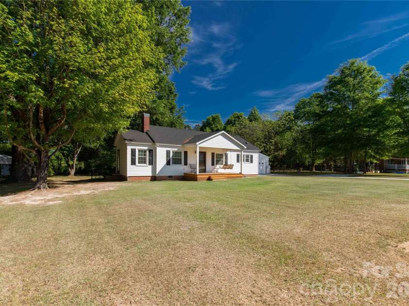 175 Bailey Road, Lancaster, SC 29720.  MLS# CAR4369121, YatesRealty ID 14073. 