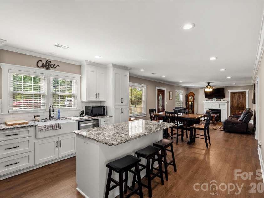 175 Bailey Road, Lancaster, SC 29720.  MLS# CAR4369121, YatesRealty ID 14073. 