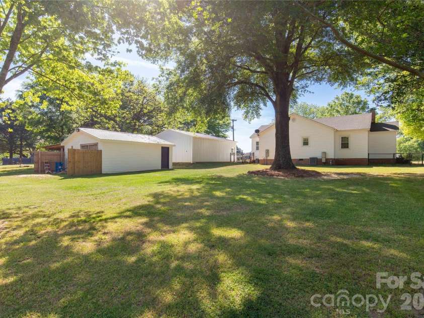 175 Bailey Road, Lancaster, SC 29720.  MLS# CAR4369121, YatesRealty ID 14073. 