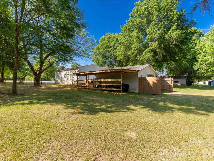175 Bailey Road, Lancaster, SC 29720.  MLS# CAR4369121, YatesRealty ID 14073. 