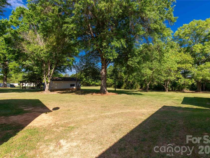 175 Bailey Road, Lancaster, SC 29720.  MLS# CAR4369121, YatesRealty ID 14073. 