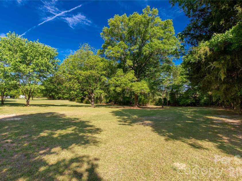 175 Bailey Road, Lancaster, SC 29720.  MLS# CAR4369121, YatesRealty ID 14073. 