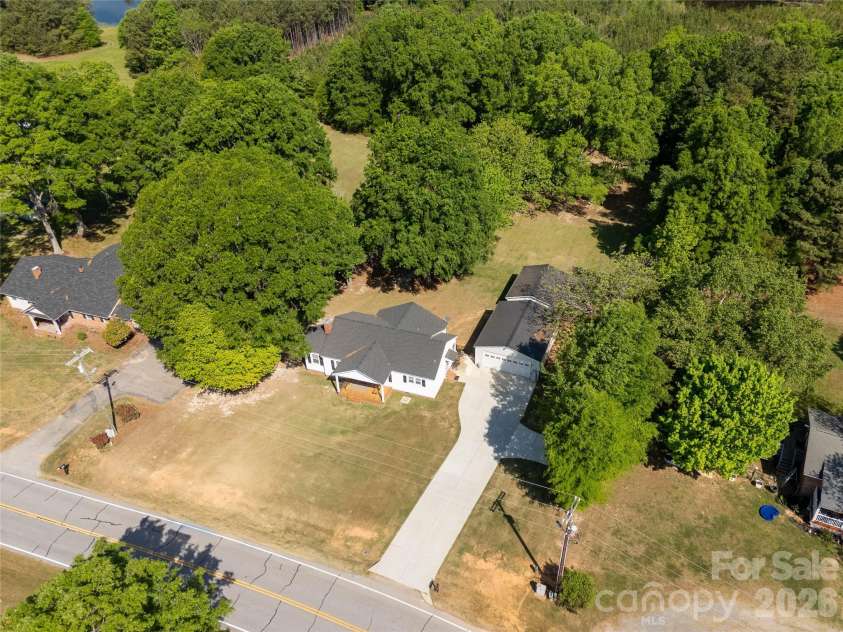 175 Bailey Road, Lancaster, SC 29720.  MLS# CAR4369121, YatesRealty ID 14073. 