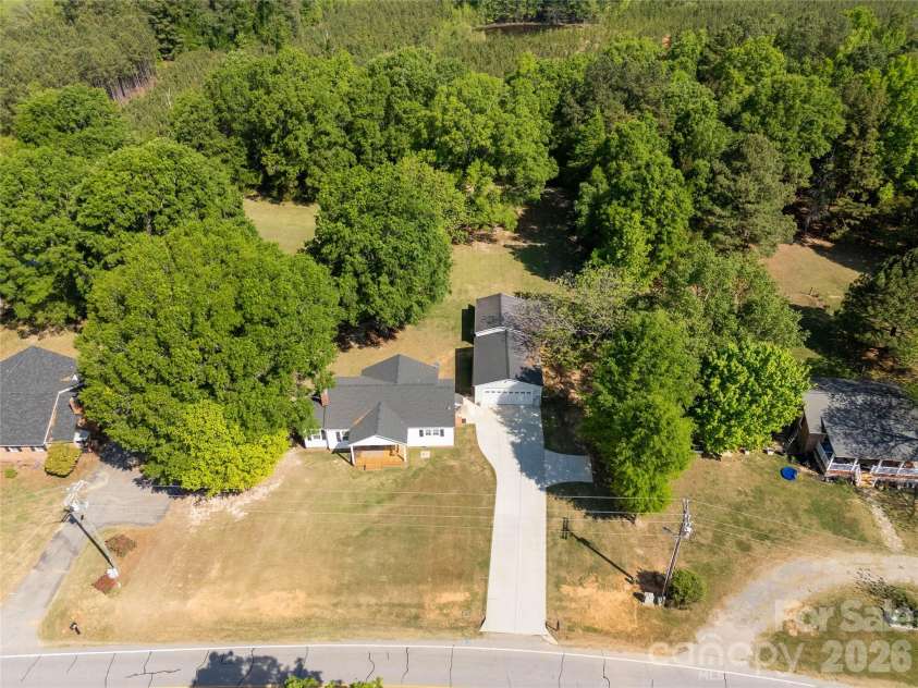 175 Bailey Road, Lancaster, SC 29720.  MLS# CAR4369121, YatesRealty ID 14073. 