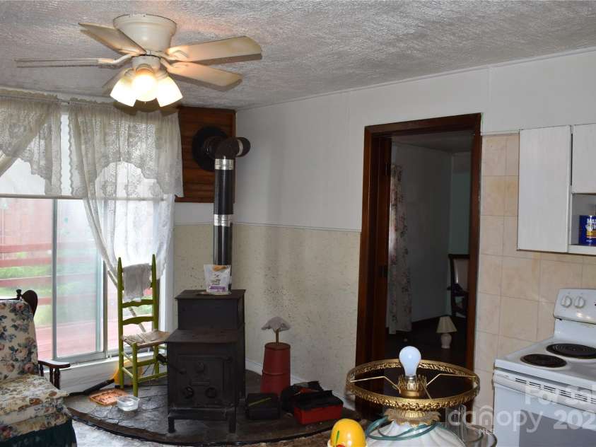 118 Fourth C Street, Marion, NC 28752.  MLS# CAR4260321, YatesRealty ID 14074. 