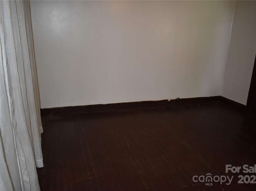 118 Fourth C Street, Marion, NC 28752.  MLS# CAR4260321, YatesRealty ID 14074. 