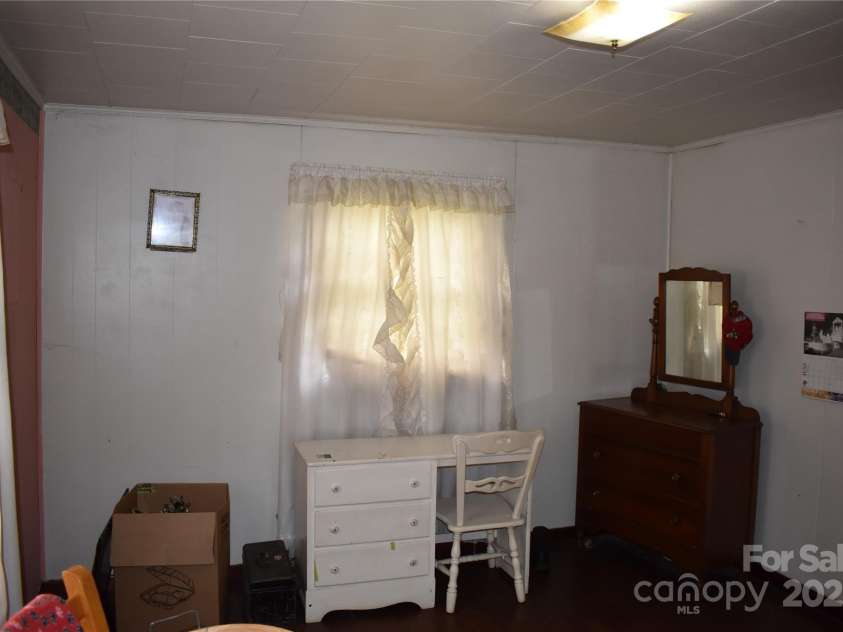 118 Fourth C Street, Marion, NC 28752.  MLS# CAR4260321, YatesRealty ID 14074. 