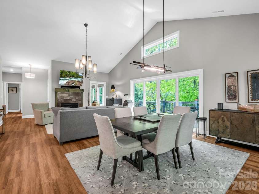 29 Stonehollow Lane, Brevard, NC 28712.  MLS# CAR4347760, YatesRealty ID 14076. 