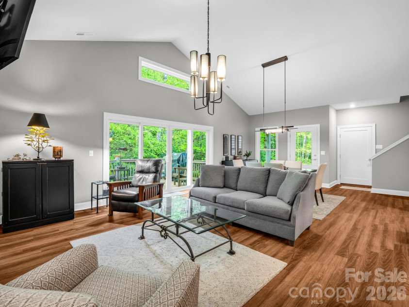 29 Stonehollow Lane, Brevard, NC 28712.  MLS# CAR4347760, YatesRealty ID 14076. 