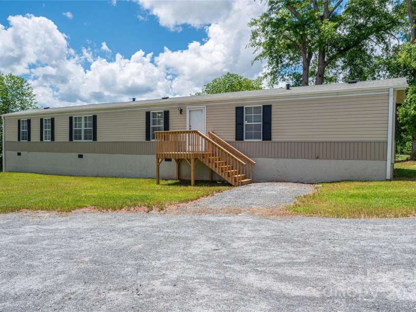 376 Puzzle Creek Road, Bostic, NC 28018.  MLS# CAR4260139, YatesRealty ID 14076. 