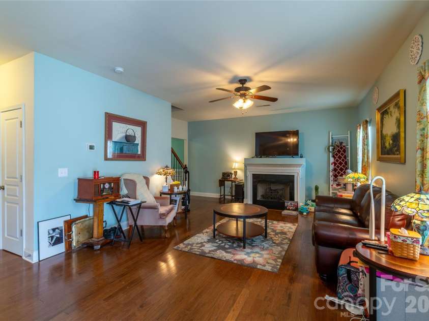19449 Smith Circle, Cornelius, NC 28031.  MLS# CAR4347470, YatesRealty ID 14079. 