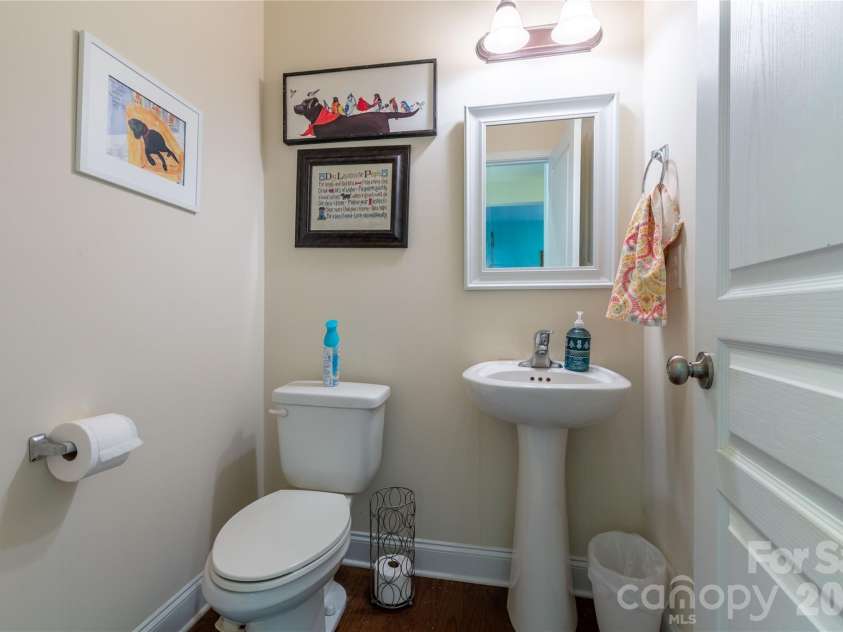 19449 Smith Circle, Cornelius, NC 28031.  MLS# CAR4347470, YatesRealty ID 14079. 