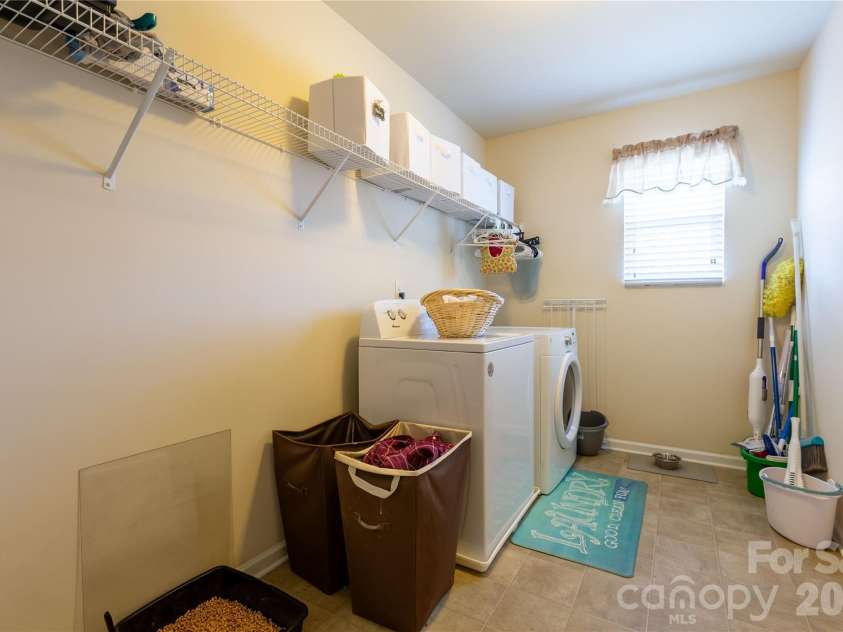 19449 Smith Circle, Cornelius, NC 28031.  MLS# CAR4347470, YatesRealty ID 14079. 