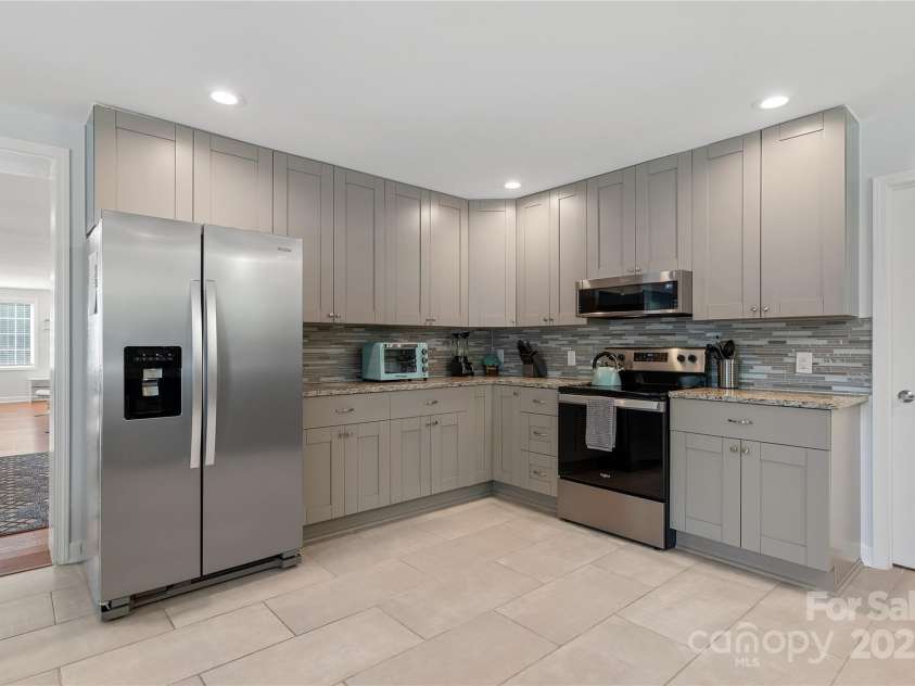 2510 Sherrill Street, Charlotte, NC 28208.  MLS# CAR4294165, YatesRealty ID 1408. 