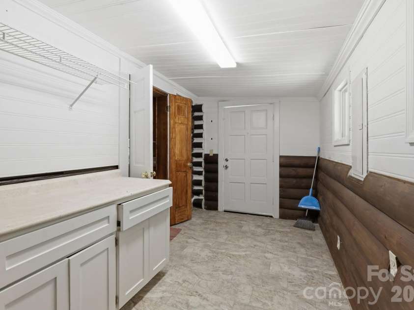 114 Beacon Hill, Ellenboro, NC 28040.  MLS# CAR4402028, YatesRealty ID 14080. 