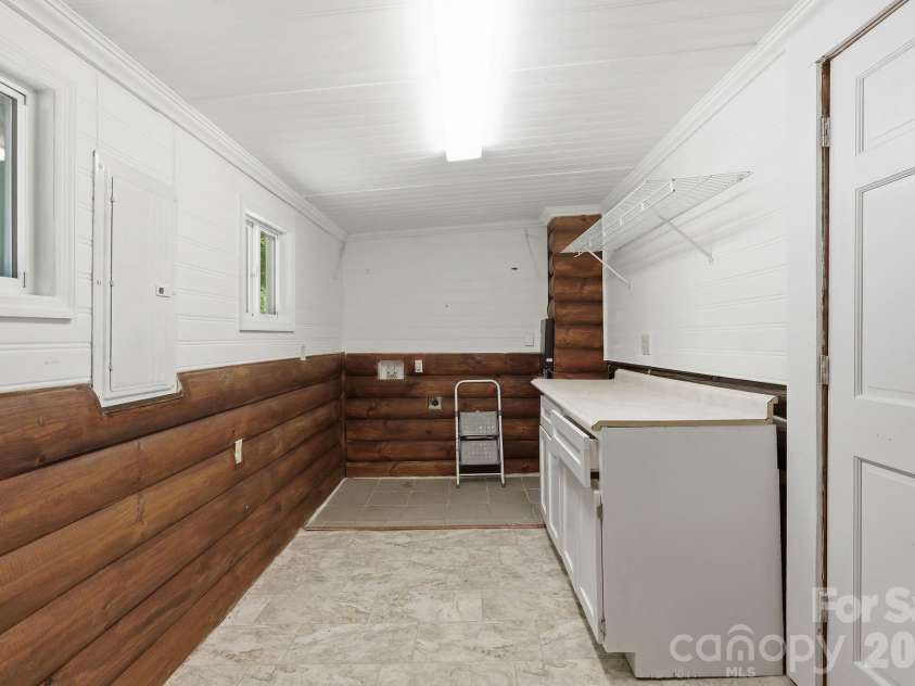 114 Beacon Hill, Ellenboro, NC 28040.  MLS# CAR4402028, YatesRealty ID 14080. 