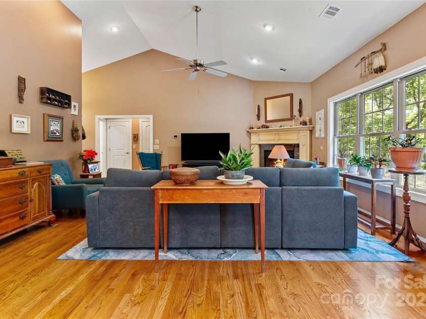 460 Dublin Lane, Columbus, NC 28722.  MLS# CAR4258747, YatesRealty ID 14080. 