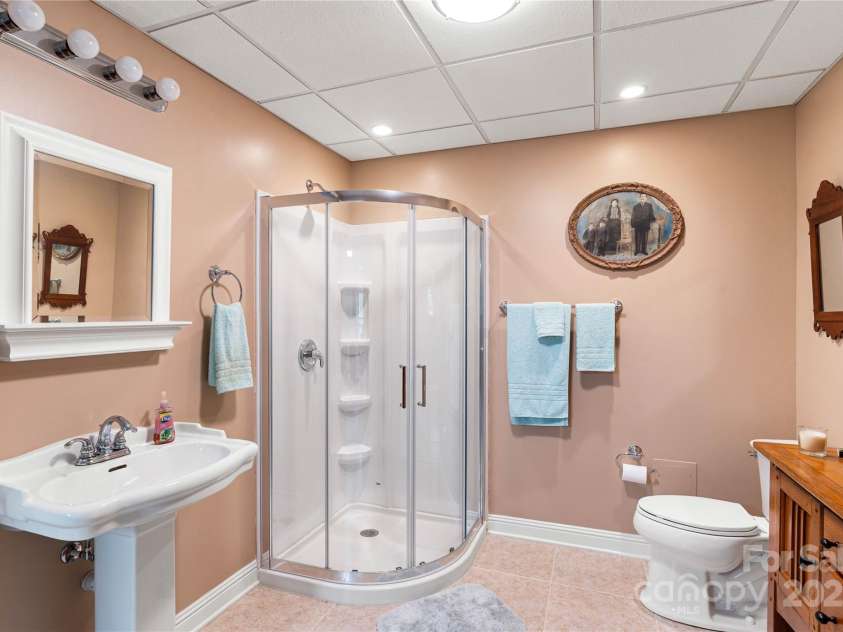 460 Dublin Lane, Columbus, NC 28722.  MLS# CAR4258747, YatesRealty ID 14080. 