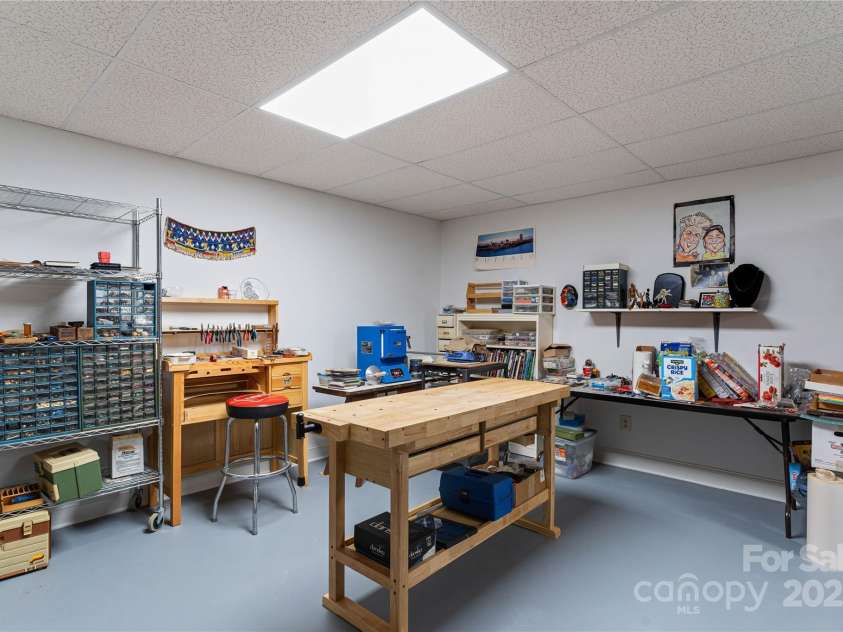 460 Dublin Lane, Columbus, NC 28722.  MLS# CAR4258747, YatesRealty ID 14080. 