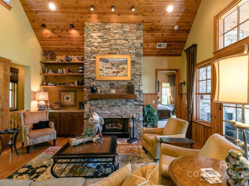 307 Spring Rock Road, Burnsville, NC 28714.  MLS# CAR4260739, YatesRealty ID 14081. 