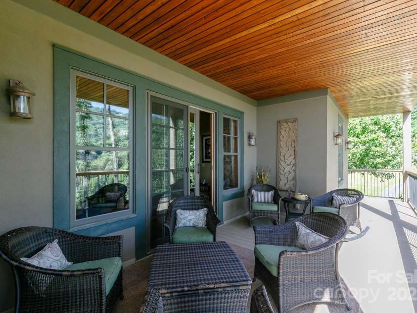 307 Spring Rock Road, Burnsville, NC 28714.  MLS# CAR4260739, YatesRealty ID 14081. 