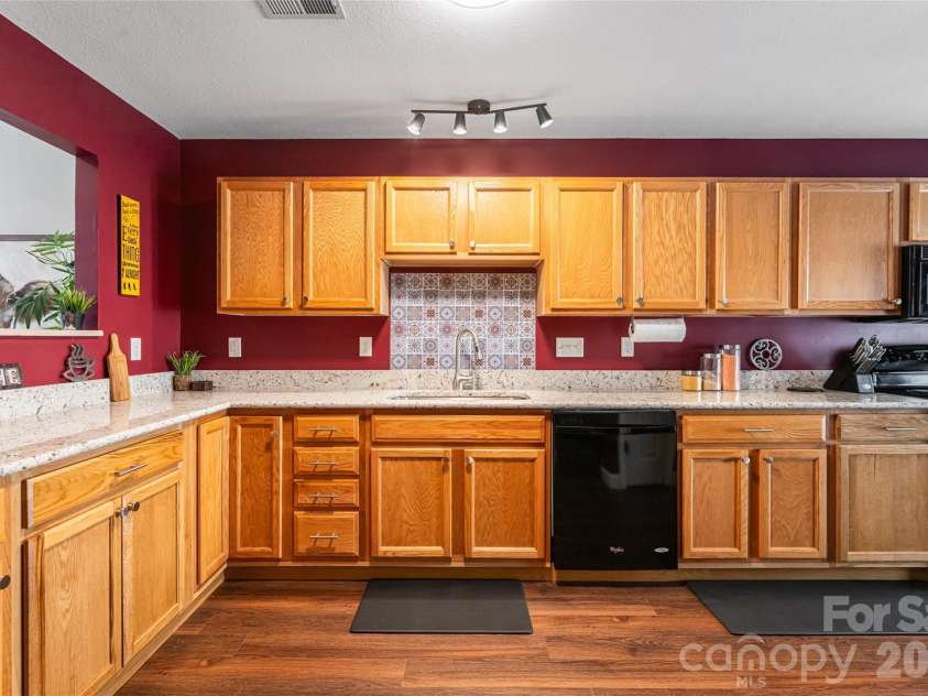 92 Wiltshire Circle, Fletcher, NC 28732.  MLS# CAR4342641, YatesRealty ID 14083. 