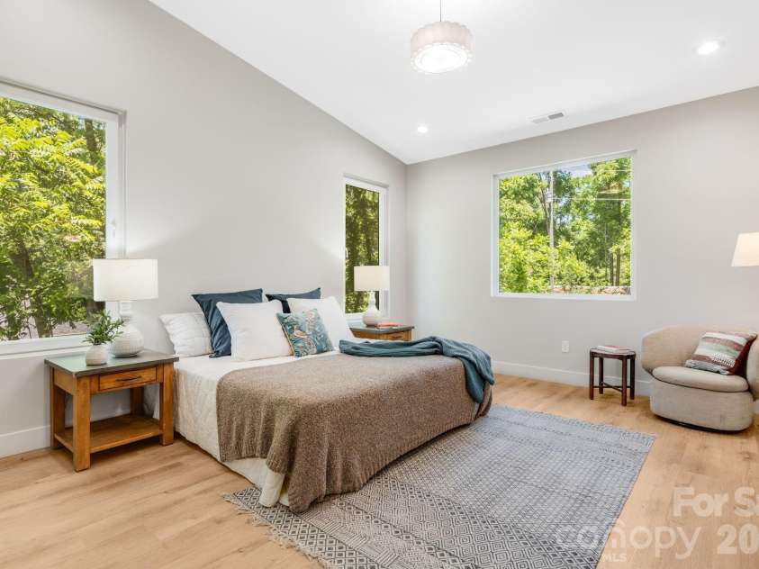 211 Ruby Avenue, Black Mountain, NC 28711.  MLS# CAR4400341, YatesRealty ID 14084. Primary Bedroom