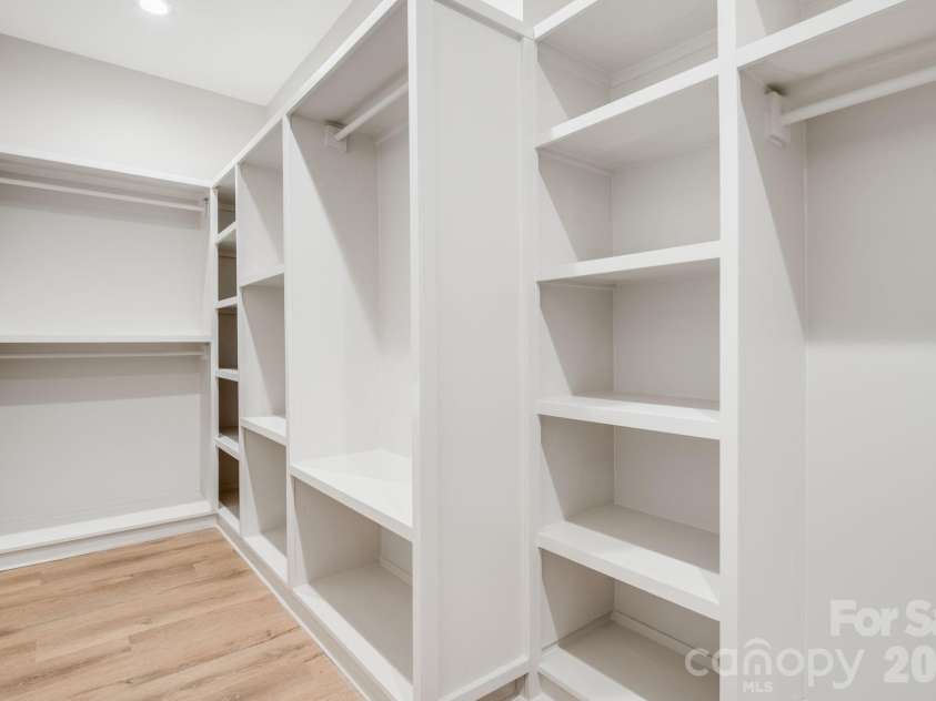 211 Ruby Avenue, Black Mountain, NC 28711.  MLS# CAR4400341, YatesRealty ID 14084. Primary Closet