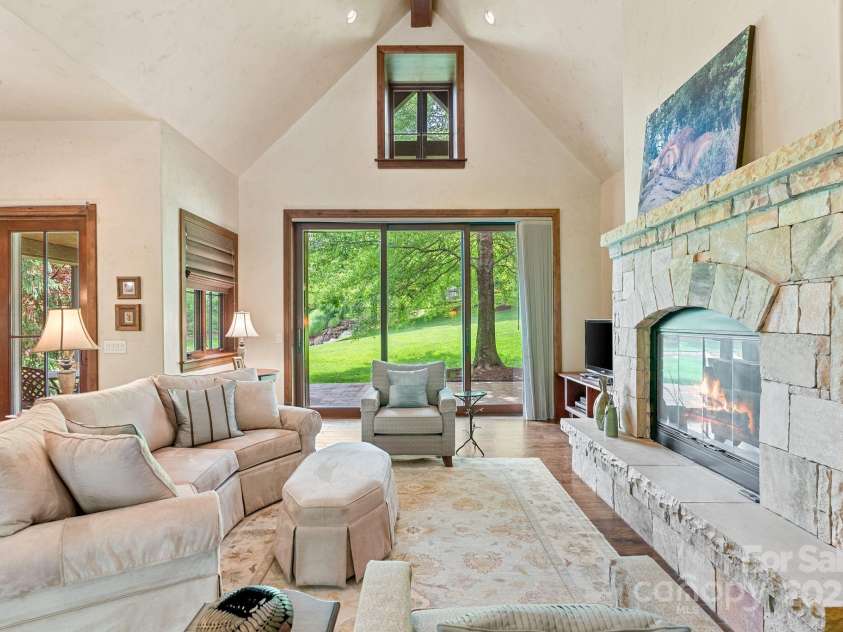 577 Walnut Valley Parkway, Arden, NC 28704.  MLS# CAR4260809, YatesRealty ID 14084. 