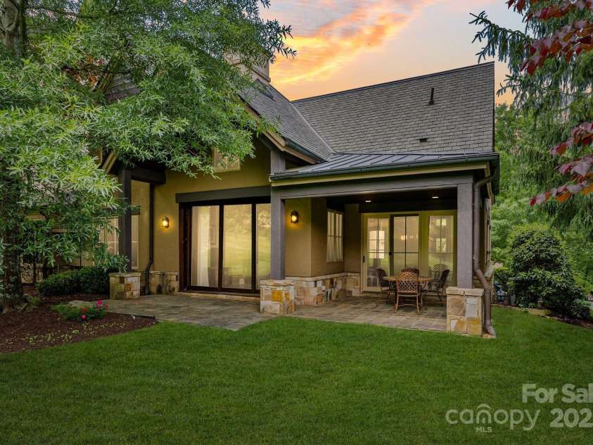 577 Walnut Valley Parkway, Arden, NC 28704.  MLS# CAR4260809, YatesRealty ID 14084. 