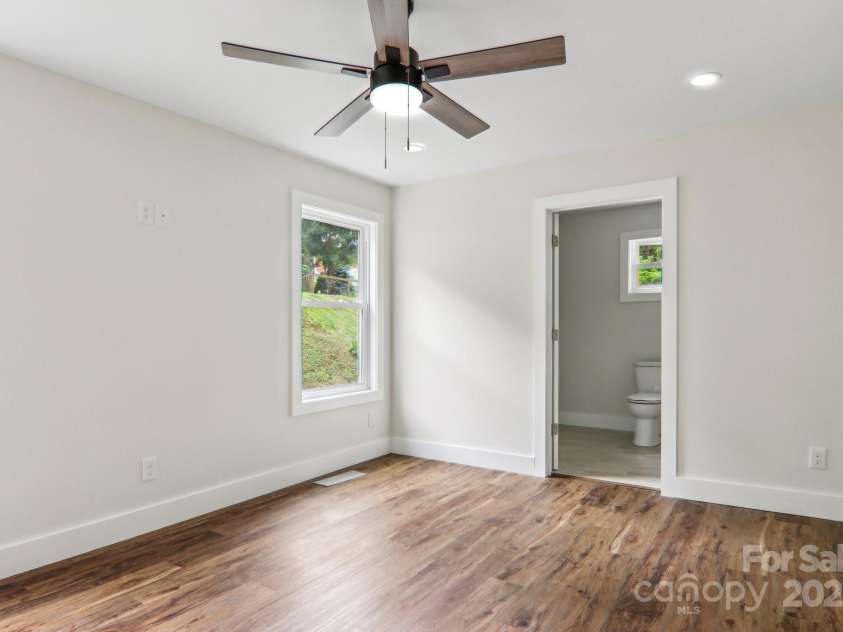 12 Whipoorwill Way, Waynesville, NC 28786.  MLS# CAR4259643, YatesRealty ID 14086. 