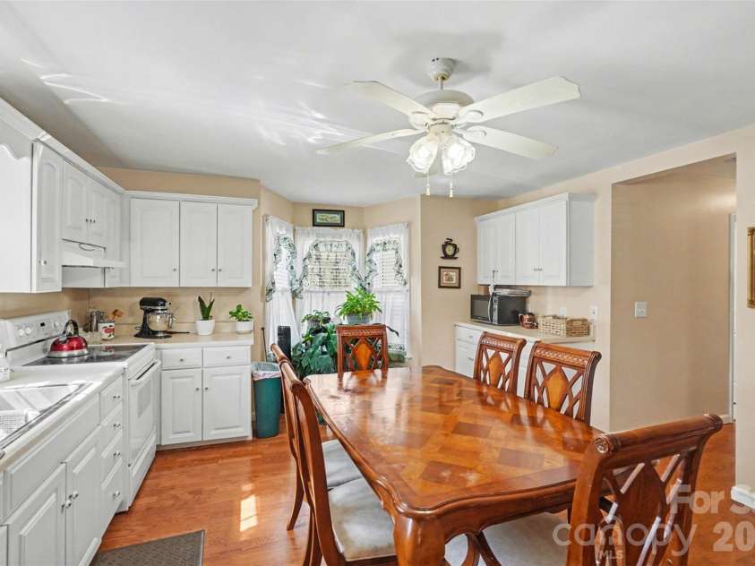 300 Broome Street, Waxhaw, NC 28173.  MLS# CAR4343727, YatesRealty ID 14087. 