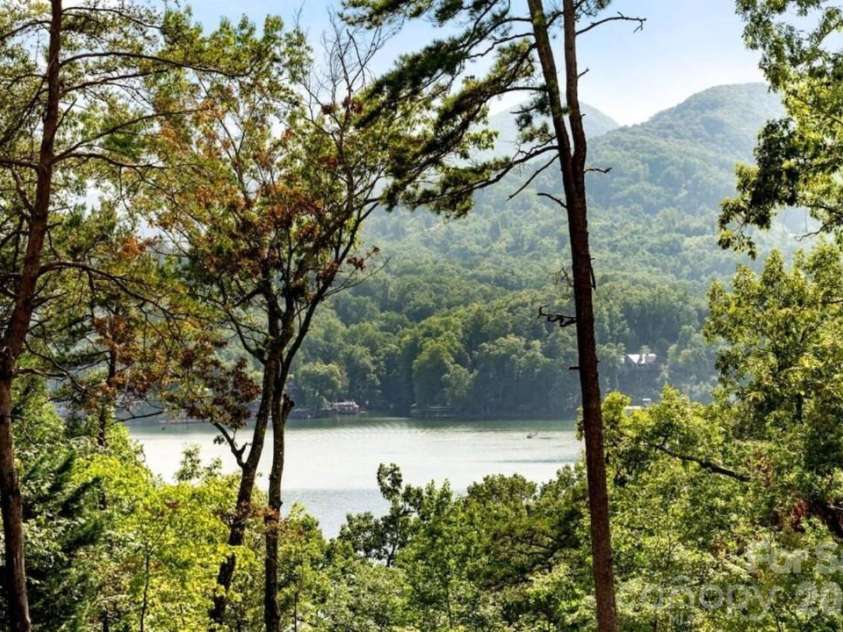 131 Pier Point Drive, Lake Lure, NC 28746.  MLS# CAR4371285, YatesRealty ID 14088. 