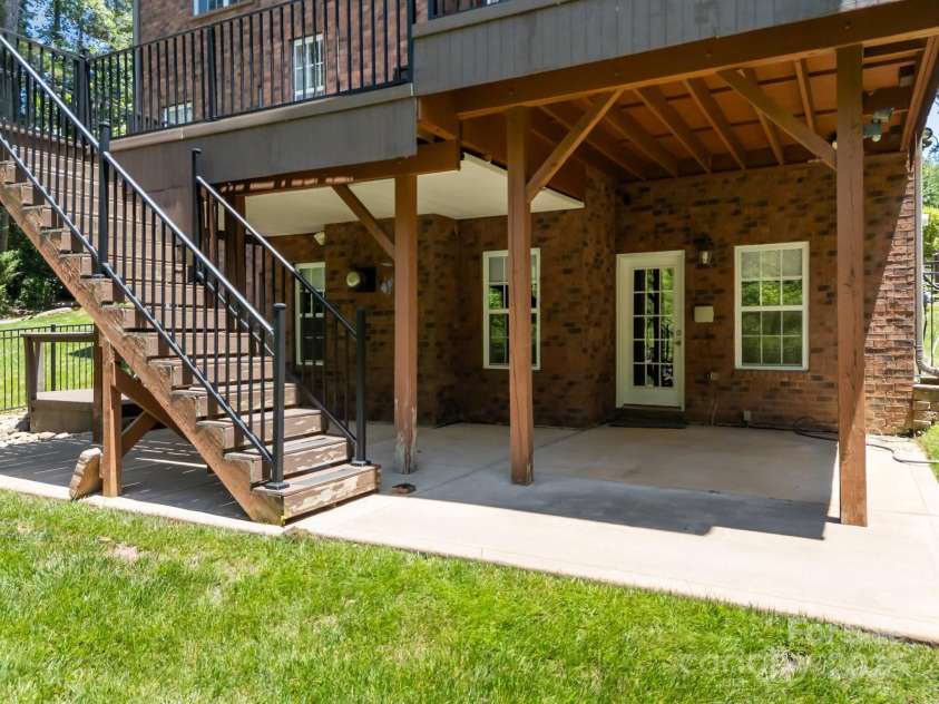 254 Streamside Place, Mooresville, NC 28115.  MLS# CAR4214297, YatesRealty ID 14088. 