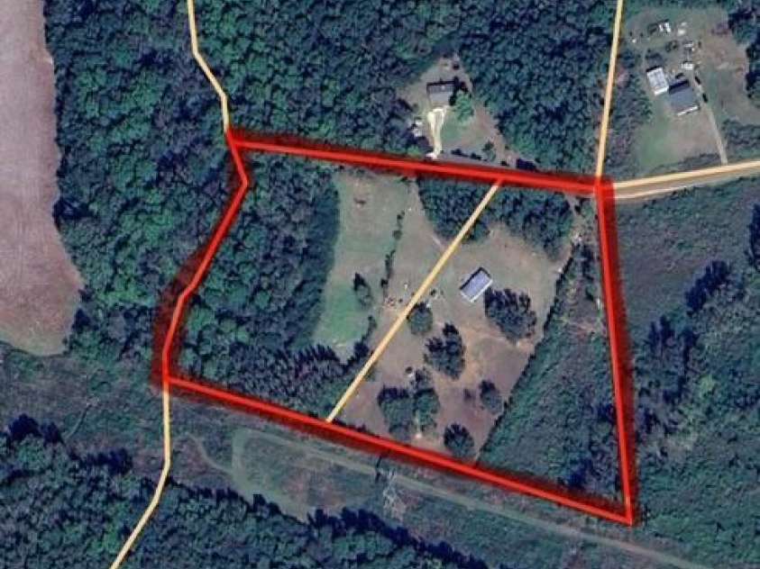 317 Berry Trail, Wadesboro, NC 28170.  MLS# CAR4279695, YatesRealty ID 14089. 