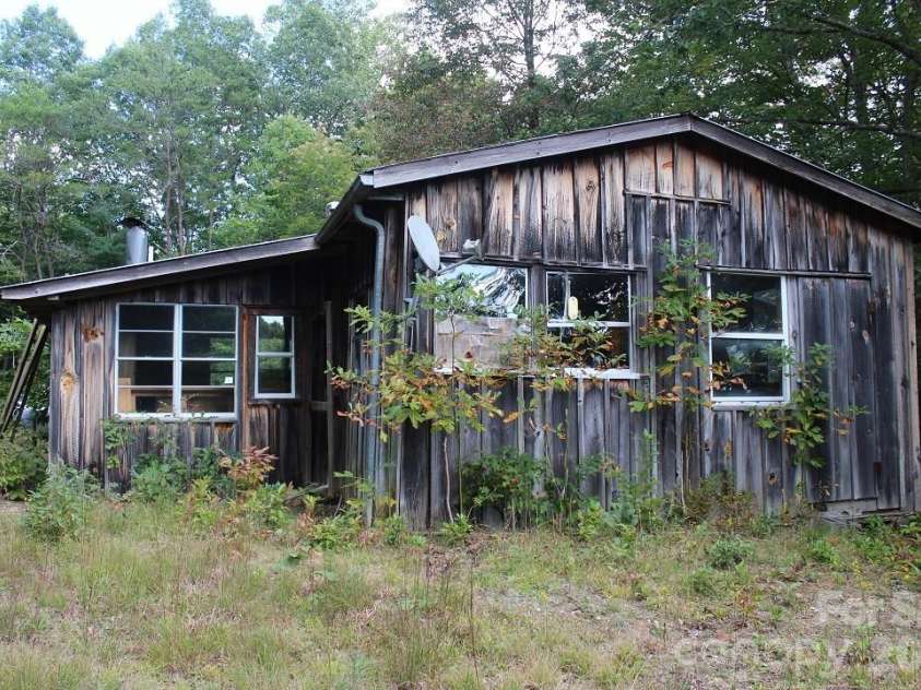 745 Broom Road, Tuckasegee, NC 28783.  MLS# CAR4343456, YatesRealty ID 1409. 