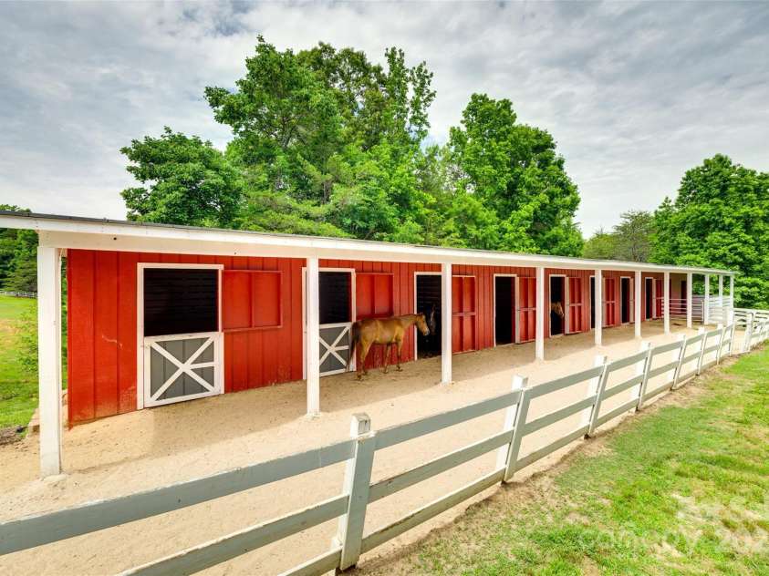 3091 Old Meeting House Road, Sharon, SC 29742.  MLS# CAR4257169, YatesRealty ID 14090. 