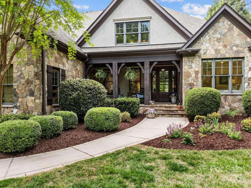 21305 Sandy Cove Road, Cornelius, NC 28031.  MLS# CAR4250866, YatesRealty ID 14091. 