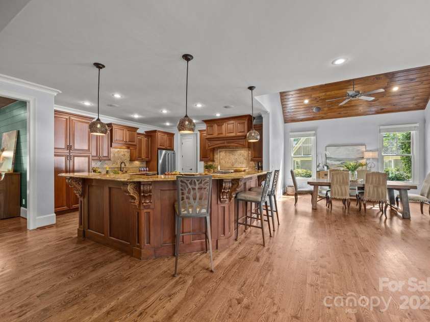 21305 Sandy Cove Road, Cornelius, NC 28031.  MLS# CAR4250866, YatesRealty ID 14091. 