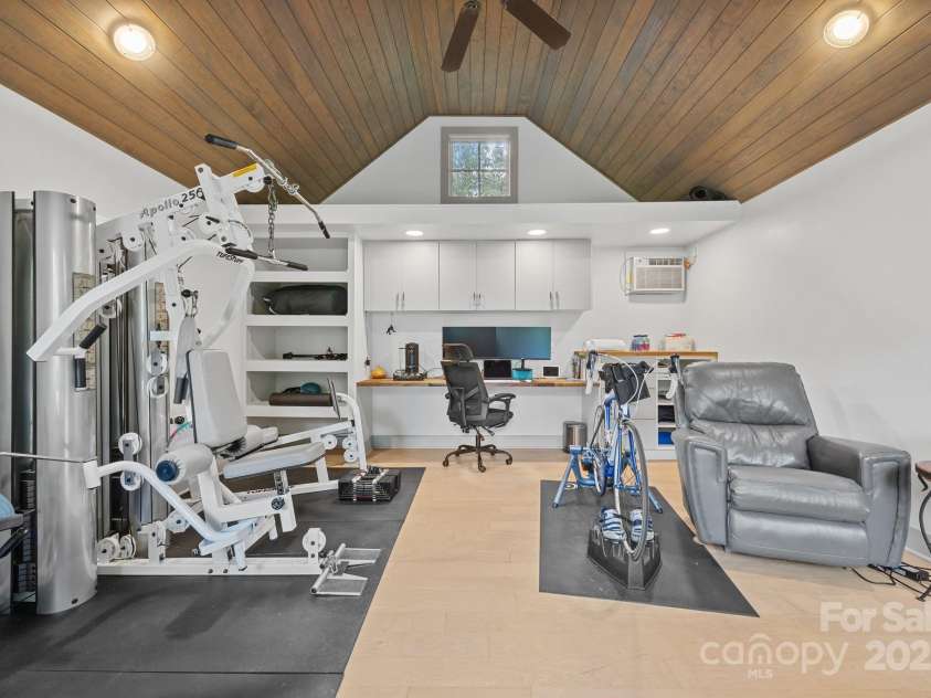 21305 Sandy Cove Road, Cornelius, NC 28031.  MLS# CAR4250866, YatesRealty ID 14091. 