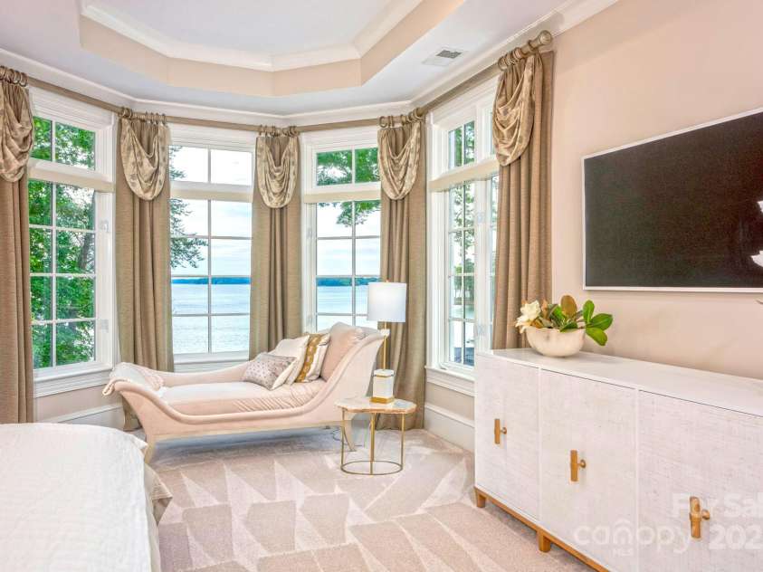 140 Lightship Drive, Mooresville, NC 28117.  MLS# CAR4253986, YatesRealty ID 14092. 