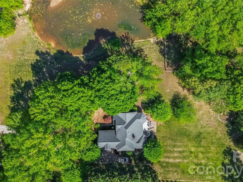 6208 Highview Road, Matthews, NC 28104.  MLS# CAR4363062, YatesRealty ID 14093. 