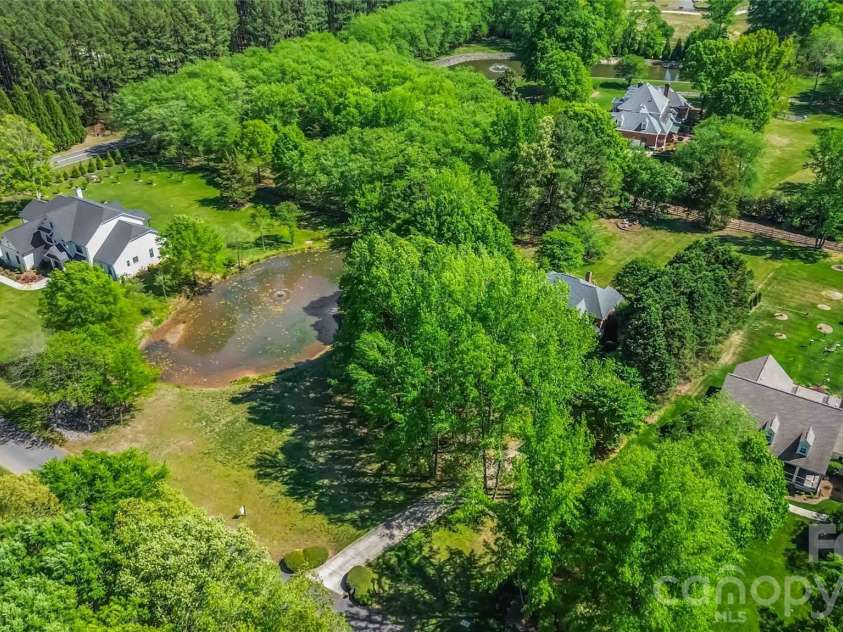 6208 Highview Road, Matthews, NC 28104.  MLS# CAR4363062, YatesRealty ID 14093. 