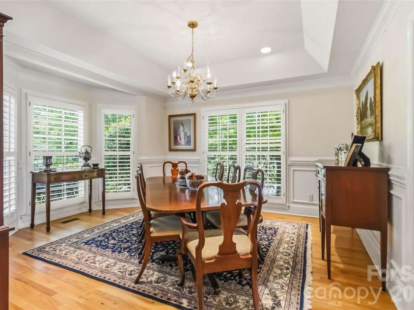 6208 Highview Road, Matthews, NC 28104.  MLS# CAR4363062, YatesRealty ID 14093. Large dining room with tray ceiling